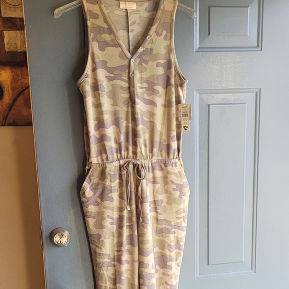 Camo pants romper - Picture 7 of 8